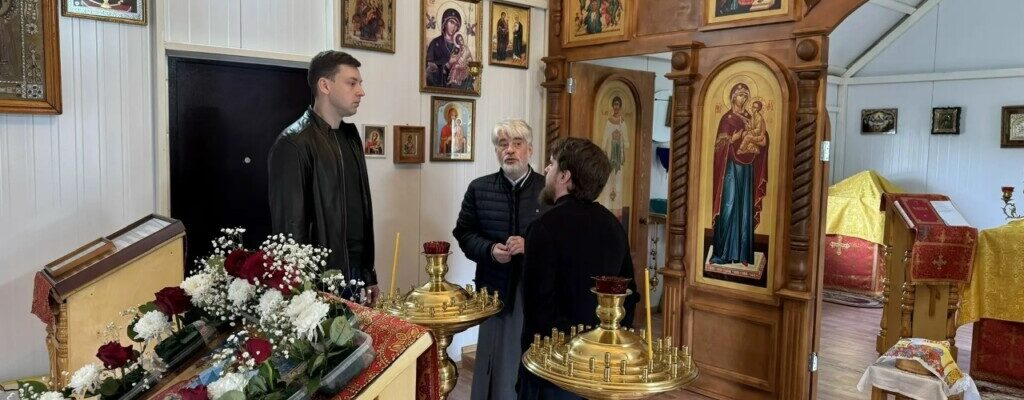 Глава Петровского района посетил храм в Пригородном